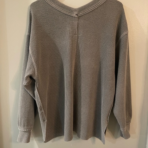 Aerie Sweater/ Sweatshirt Ribbed Raw Hem Side Slit Smoke Grey XS Oversized - Picture 5 of 9